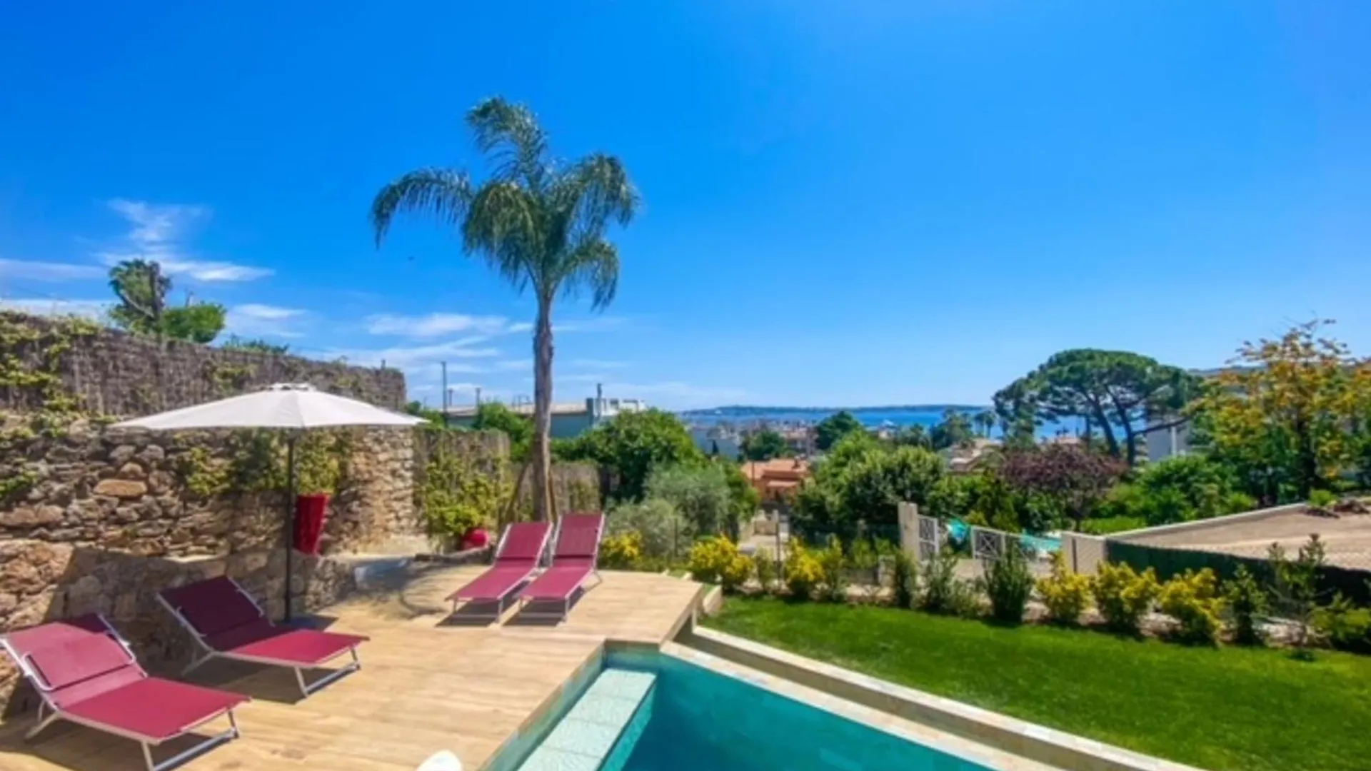 Golfe-Juancannes Modern 3-Bedroom Villa With Swimming Pool And Sea View Vallauris France