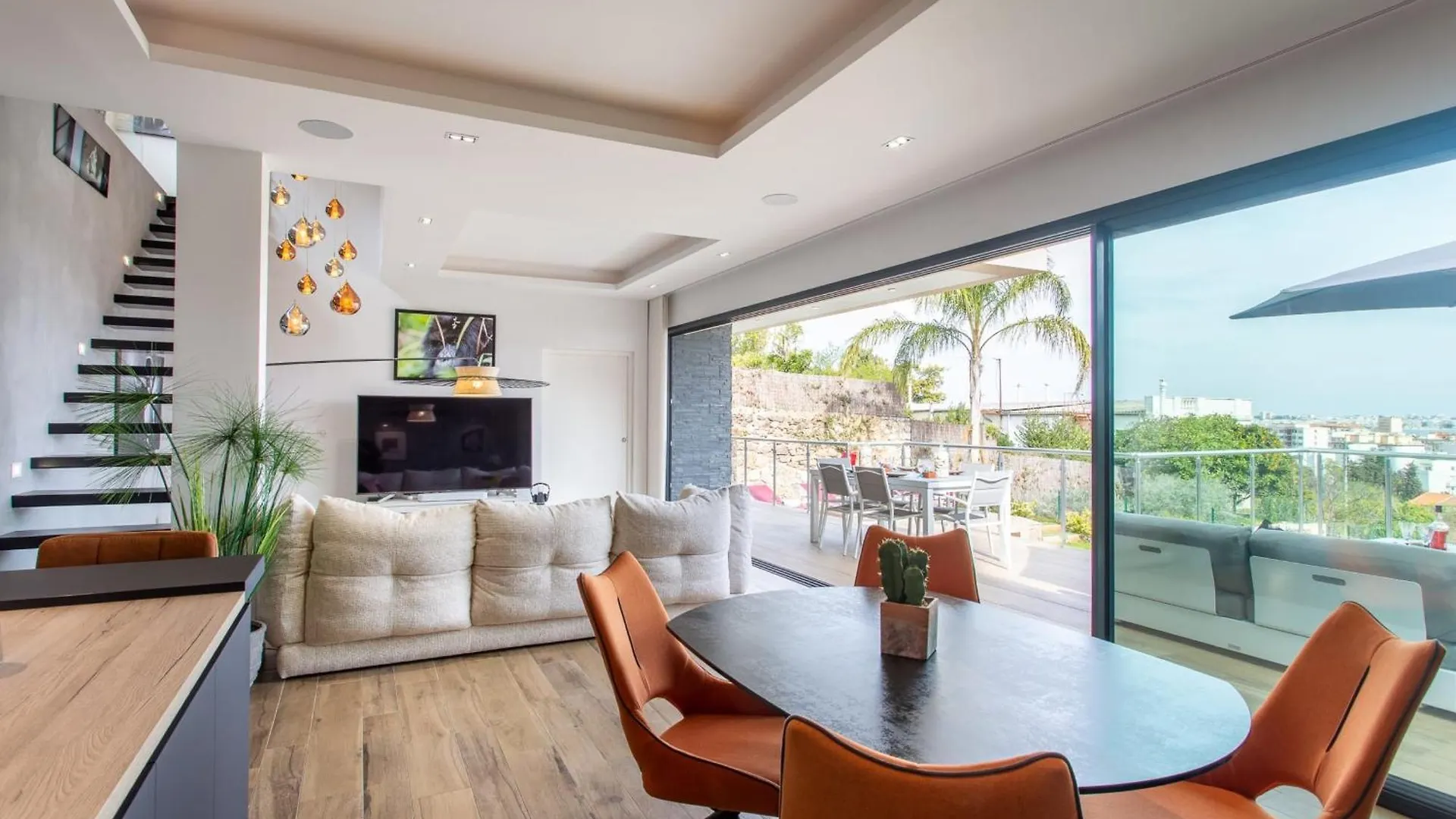 Golfe-Juancannes Modern 3-Bedroom Villa With Swimming Pool And Sea View Vallauris 0*,  France